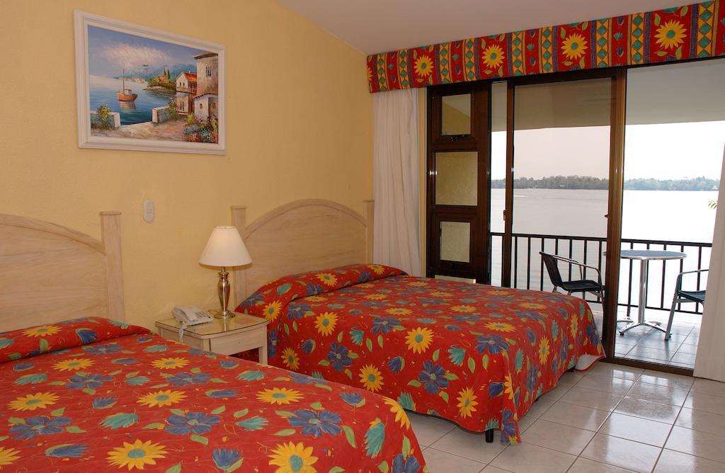 Hotel Mansion Del Rio Río Dulce Room photo