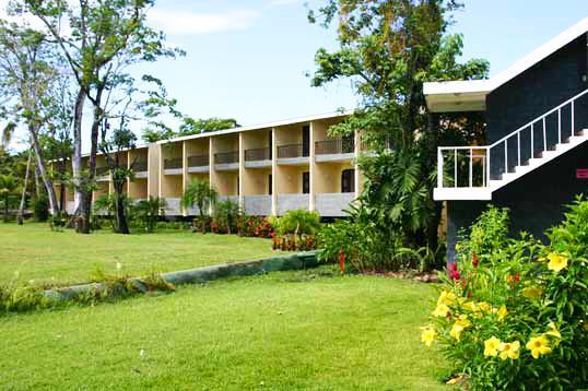 Hotel Mansion Del Rio Río Dulce Exterior photo