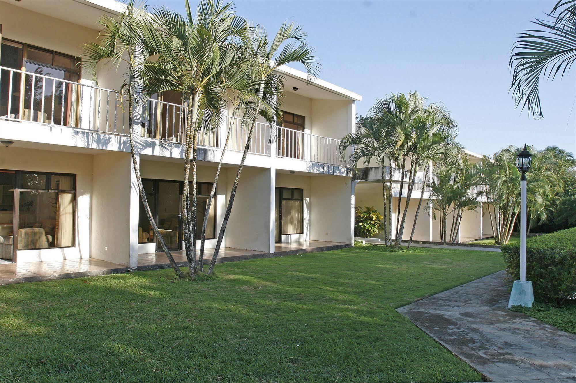 Hotel Mansion Del Rio Río Dulce Exterior photo