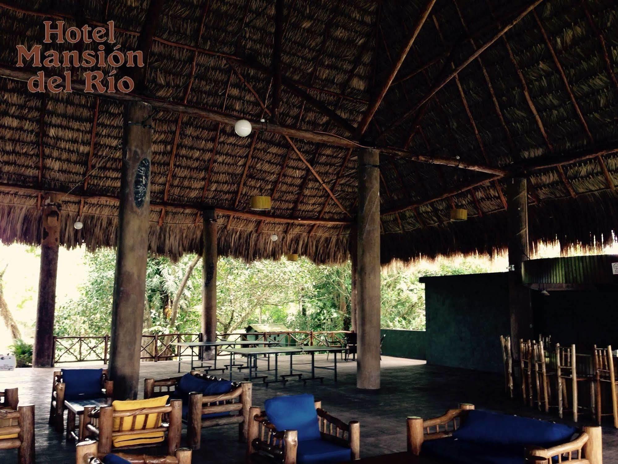Hotel Mansion Del Rio Río Dulce Exterior photo