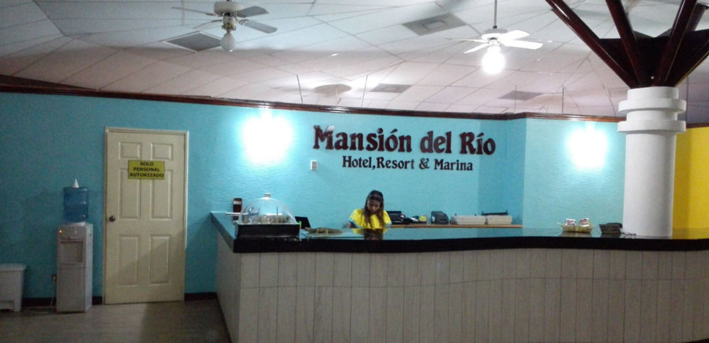 Hotel Mansion Del Rio Río Dulce Exterior photo